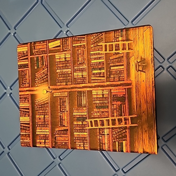 Kindle Cover - Picture 1 of 8